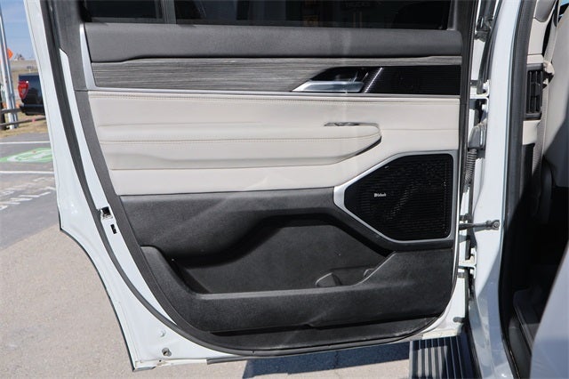 2022 Jeep Wagoneer Series III