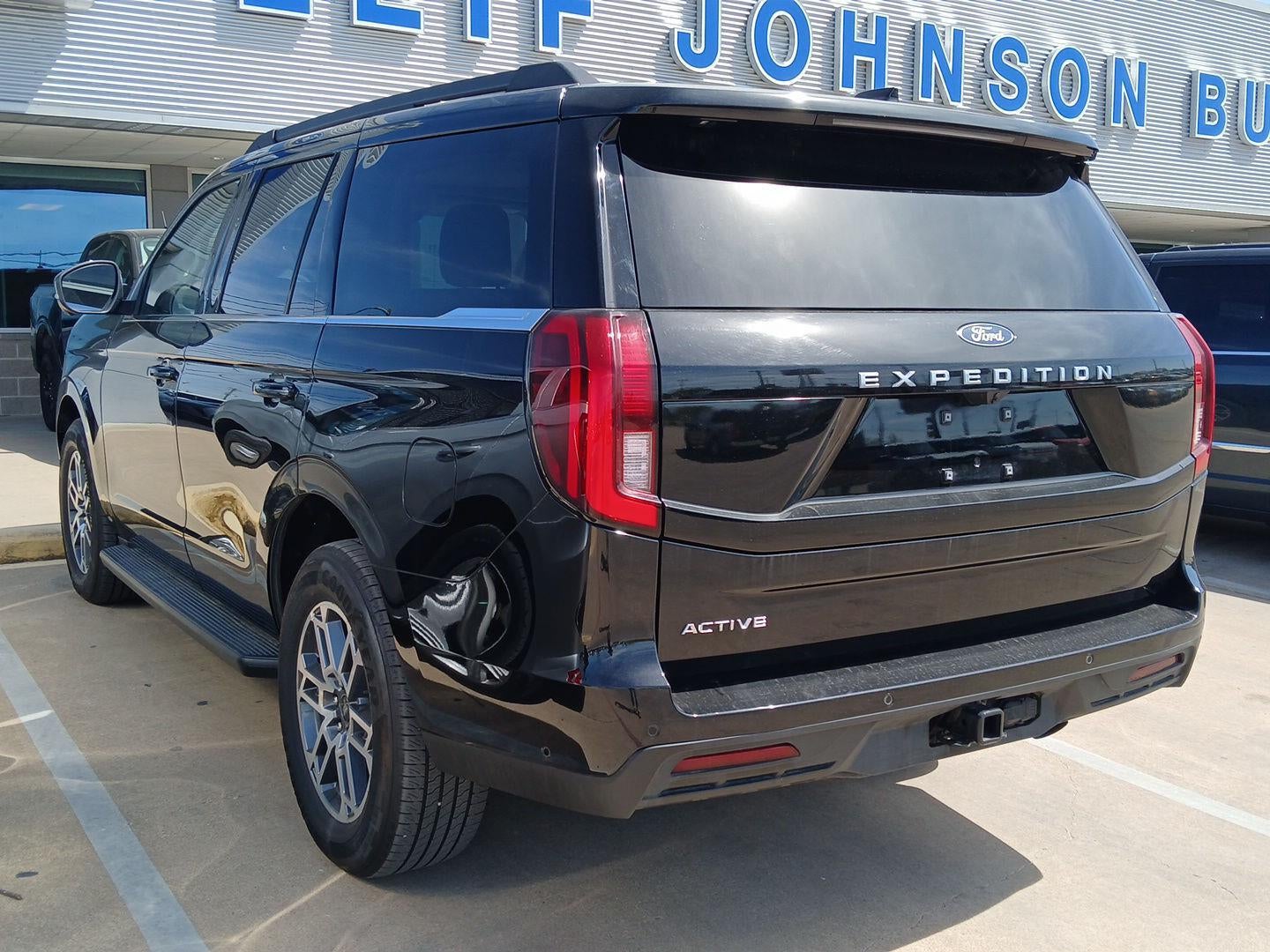 2025 Ford Expedition Active