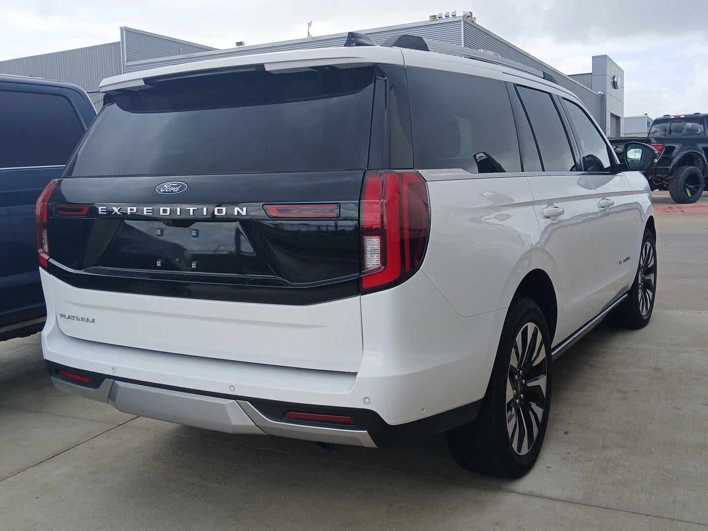 2025 Ford Expedition Platinum