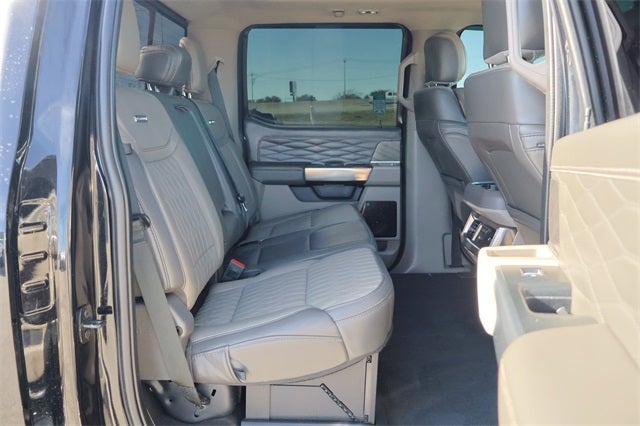 2025 Ford Super Duty F-350 Platinum DRW