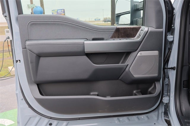 2026 Ford Super Duty F-450 Lariat DRW