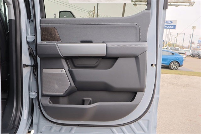 2026 Ford Super Duty F-450 Lariat DRW