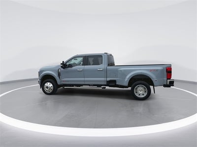2026 Ford Super Duty F-450 Lariat DRW