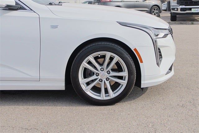 2023 Cadillac CT4 Luxury