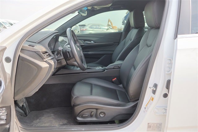 2023 Cadillac CT4 Luxury