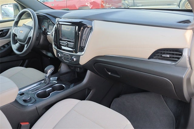 2022 Chevrolet Traverse LS