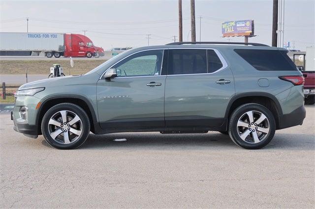 2022 Chevrolet Traverse LT Leather