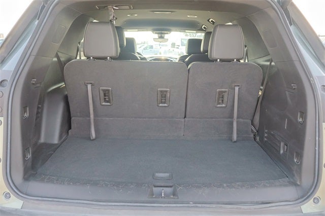 2022 Chevrolet Traverse LT Leather