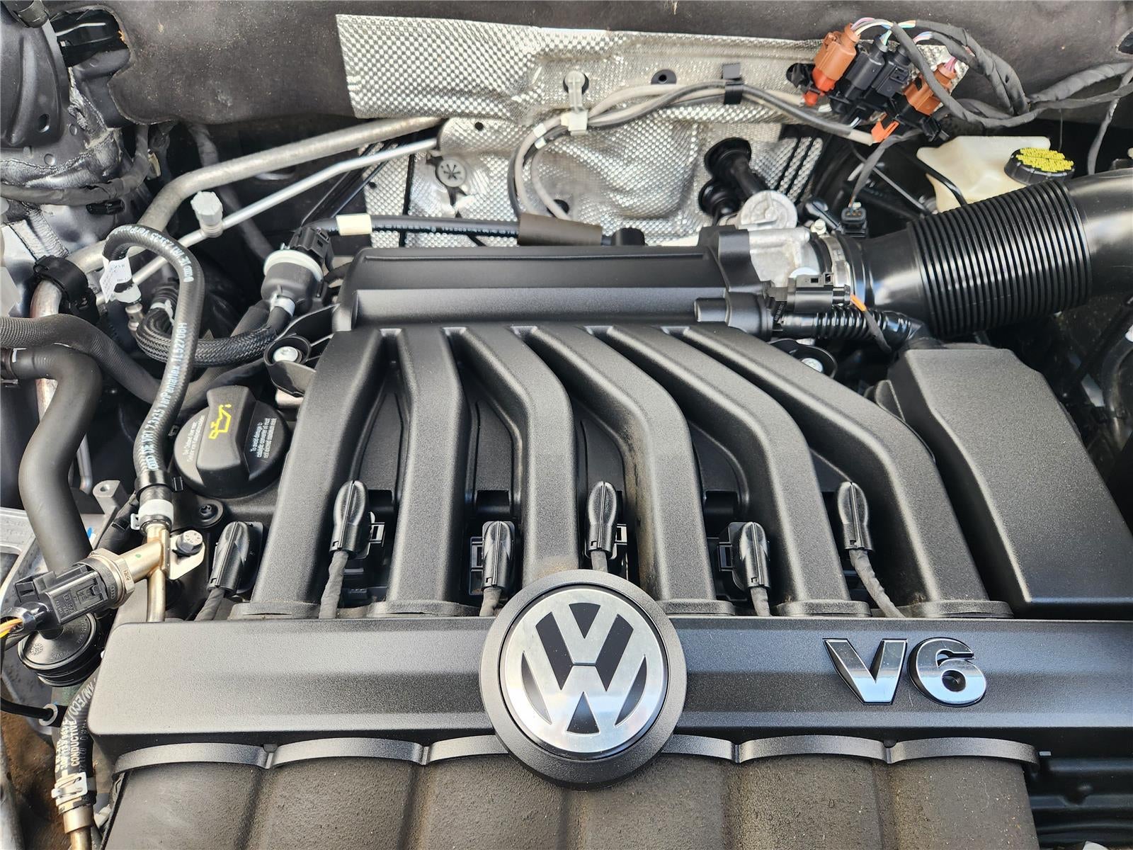 2023 Volkswagen Atlas Cross Sport 3.6L V6 SE w/Technology