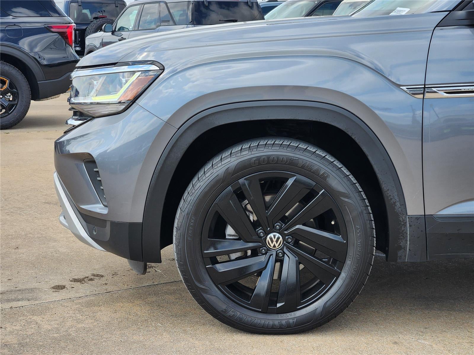 2023 Volkswagen Atlas Cross Sport 3.6L V6 SE w/Technology