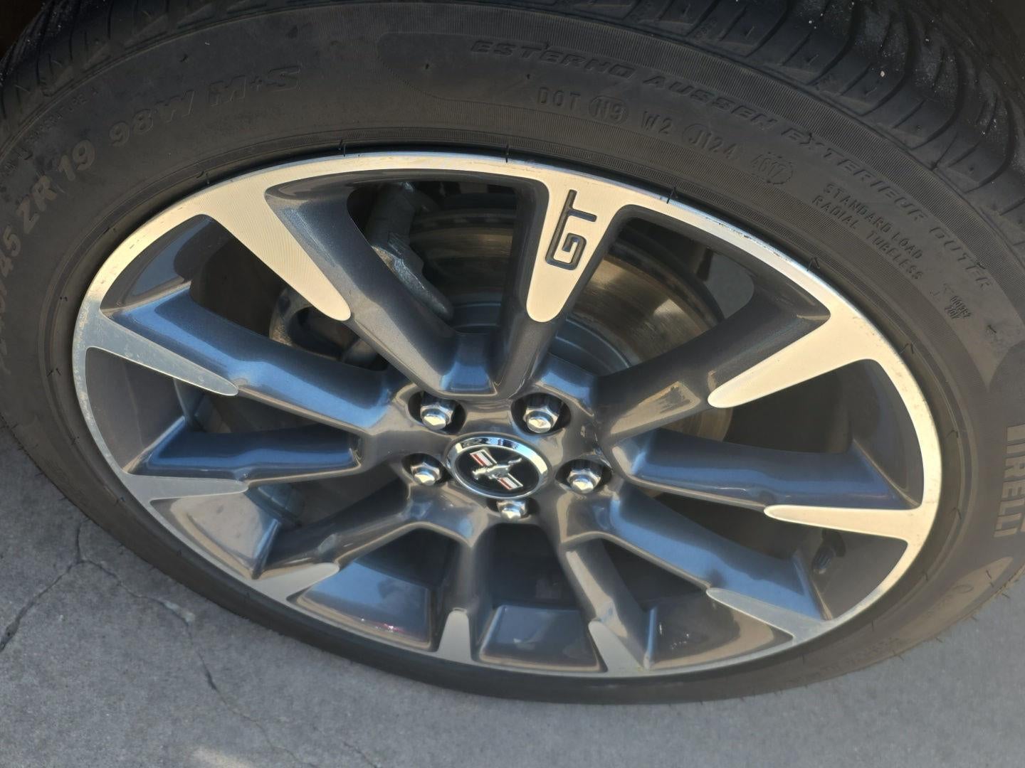 2012 Ford Mustang GT Premium