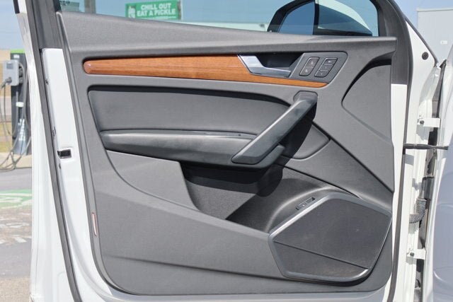 2022 Audi Q5 45 S line Premium quattro