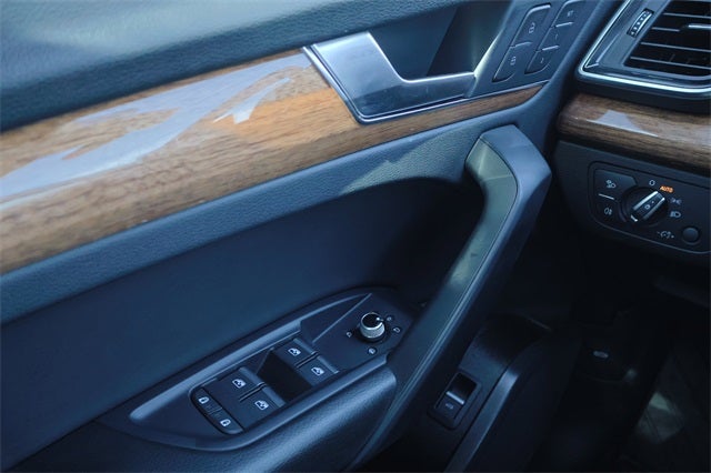 2022 Audi Q5 45 S line Premium quattro