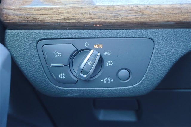 2022 Audi Q5 45 S line Premium quattro