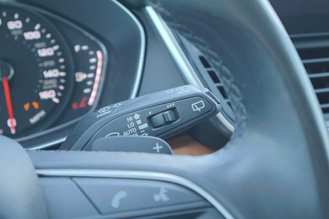 2022 Audi Q5 45 S line Premium quattro