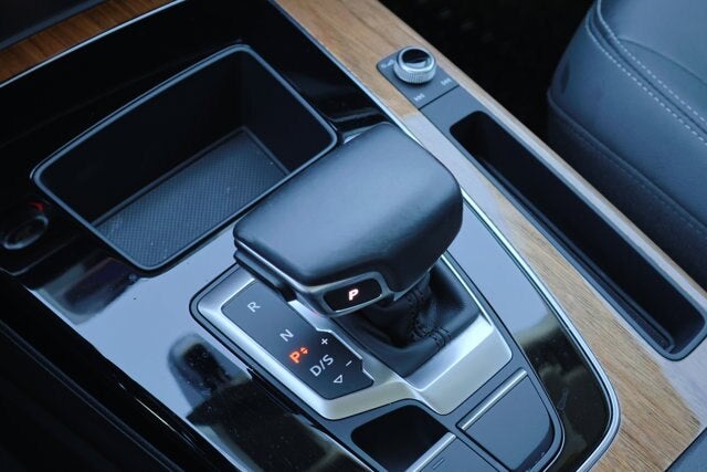 2022 Audi Q5 45 S line Premium quattro