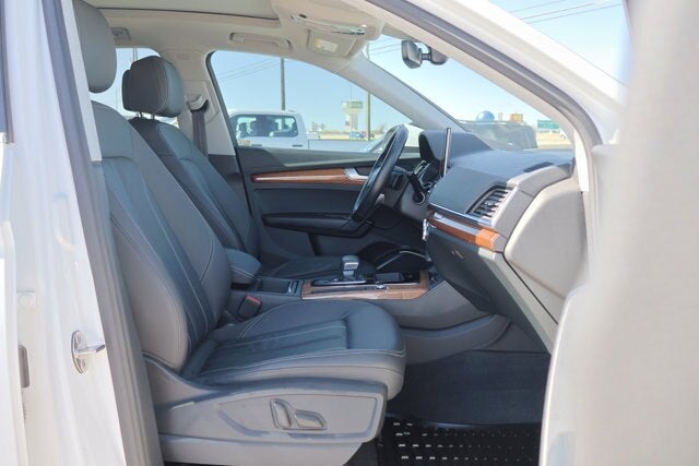 2022 Audi Q5 45 S line Premium quattro