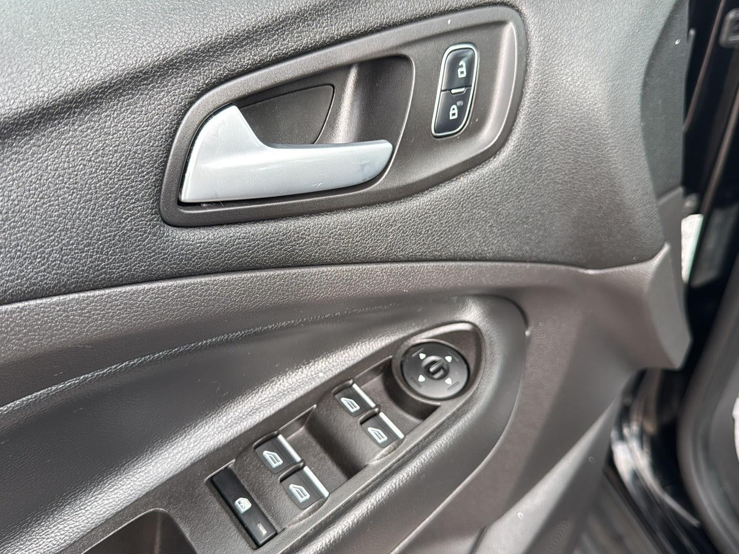 2017 Ford C-Max Hybrid SE