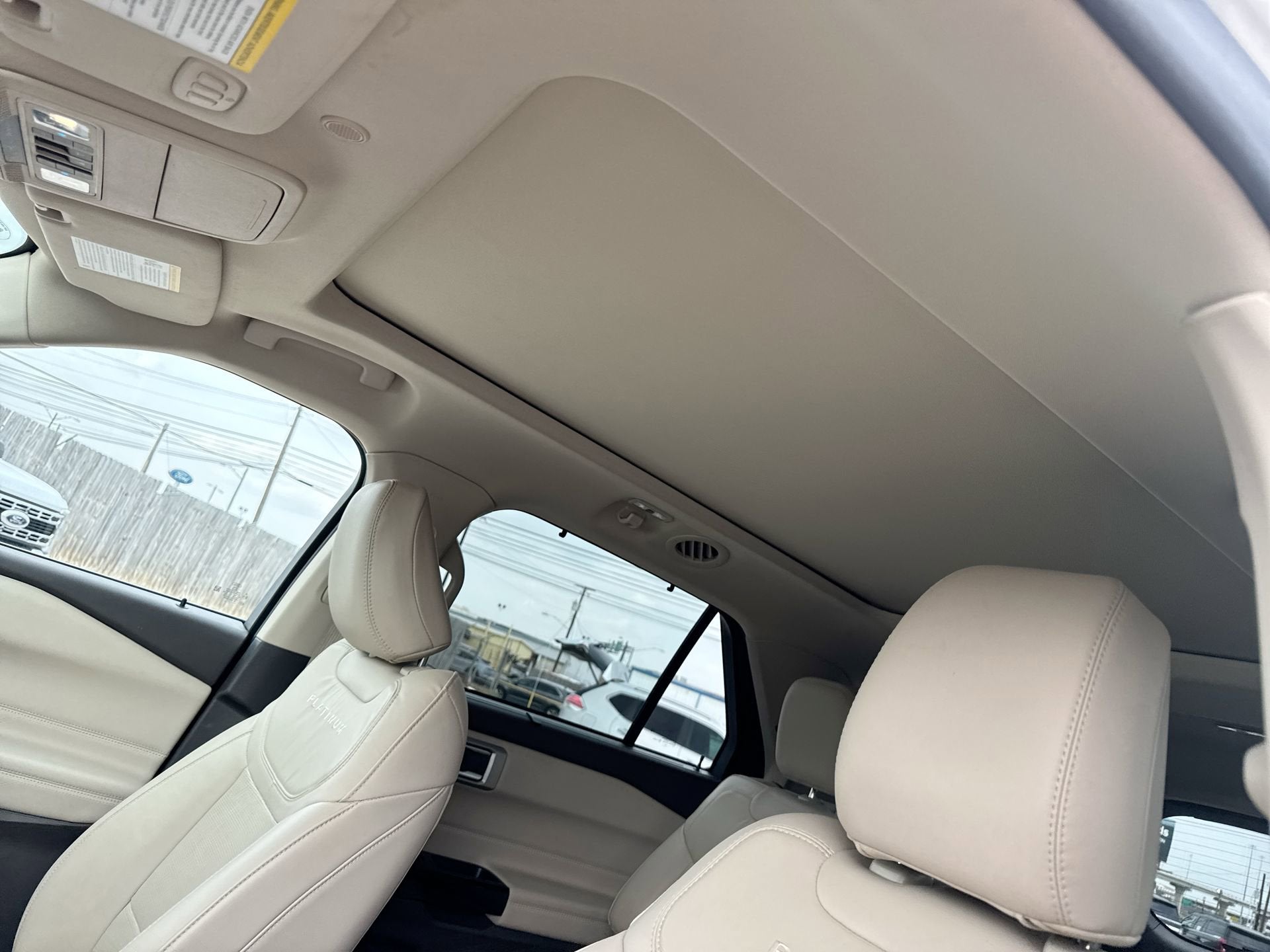 2023 Ford Explorer Platinum