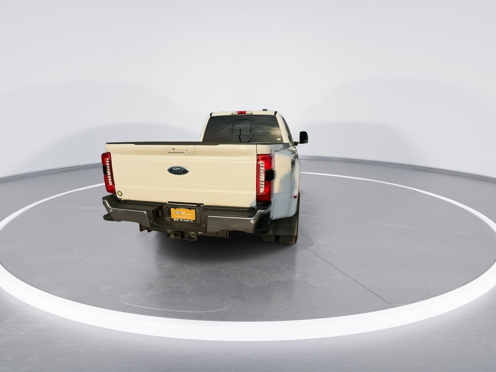 2024 Ford Super Duty F-350 Lariat