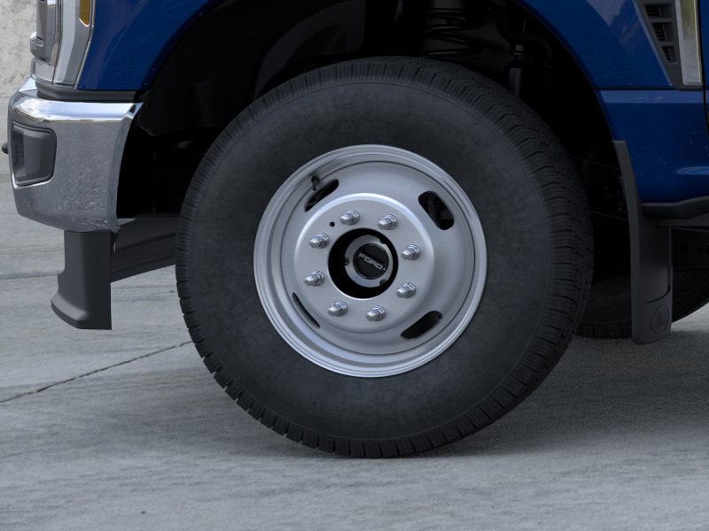 2026 Ford Super Duty F-350 XLT