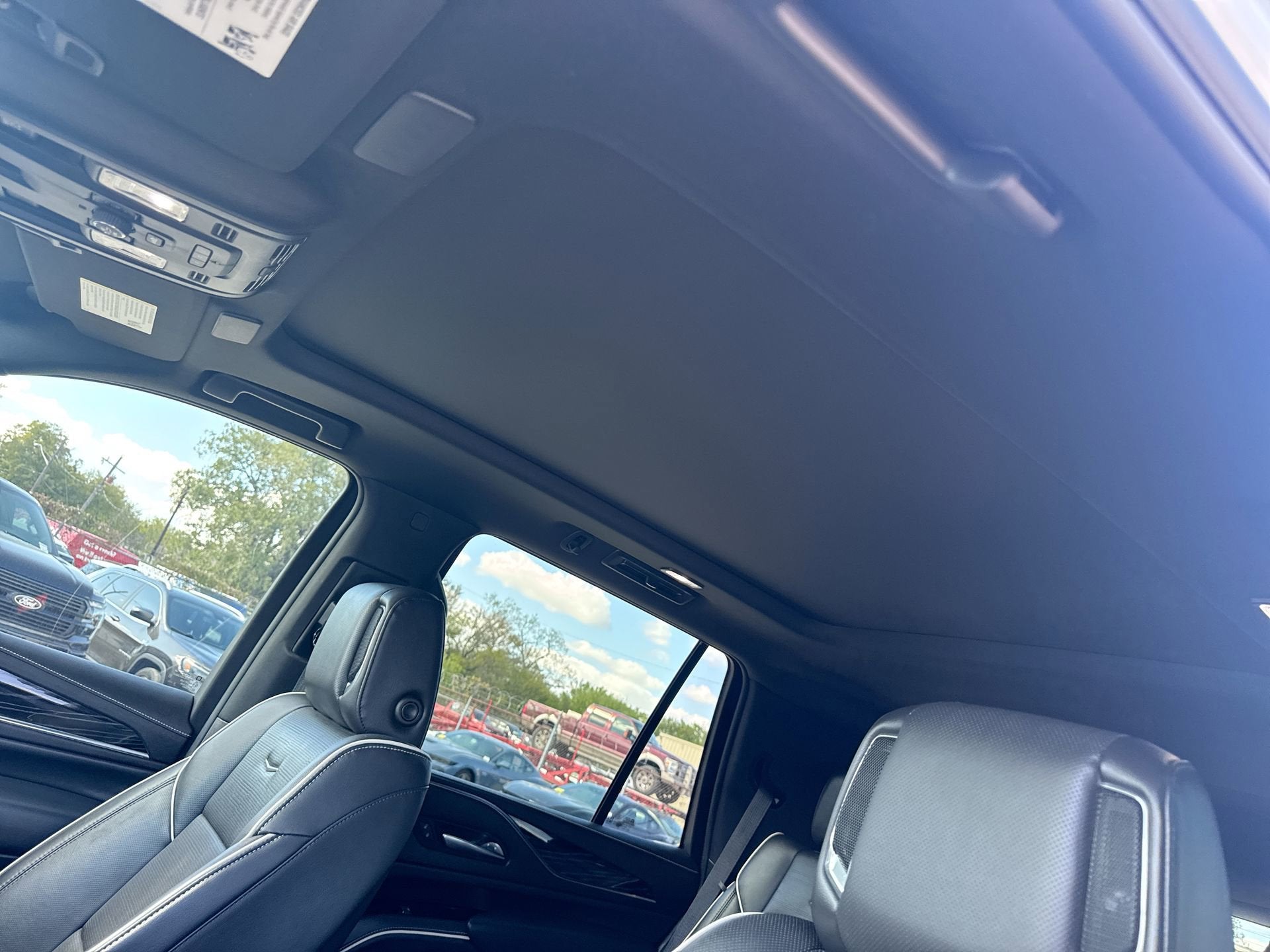 2023 Cadillac Escalade Sport