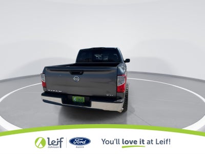 2017 Nissan Titan SV