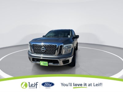 2017 Nissan Titan SV