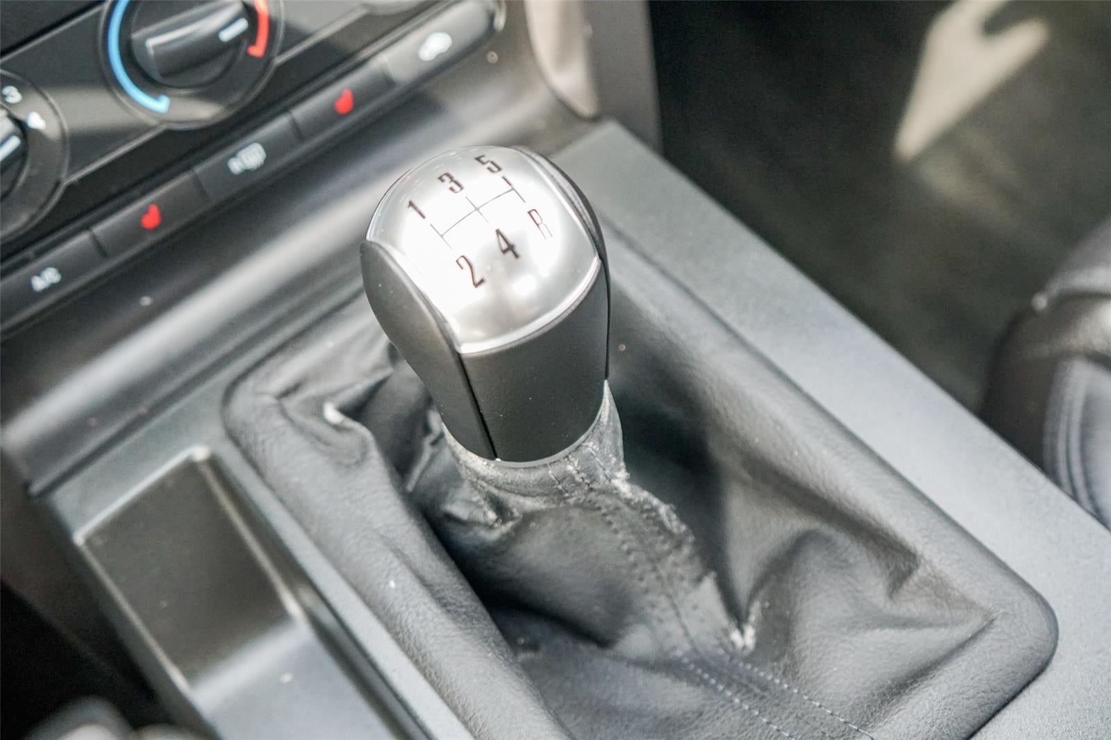 2007 Ford MUSTANG Base