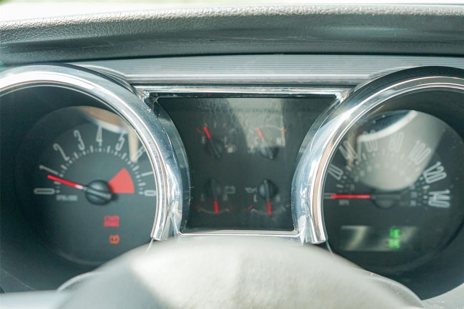 2007 Ford MUSTANG Base
