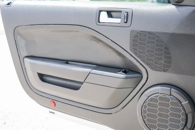 2007 Ford MUSTANG Base