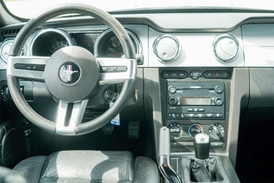 2007 Ford MUSTANG Base