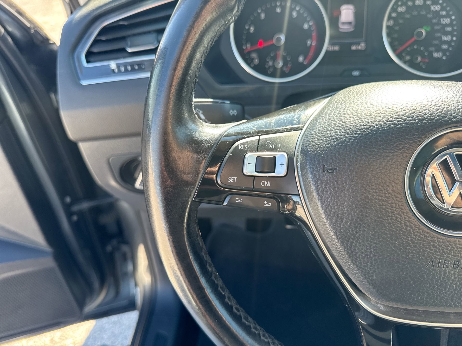 2018 Volkswagen Tiguan 2.0T SE