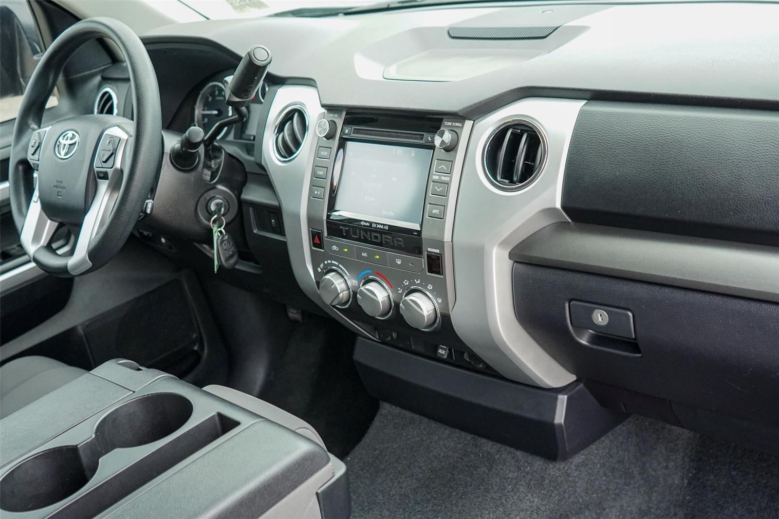 2017 Toyota Tundra SR5