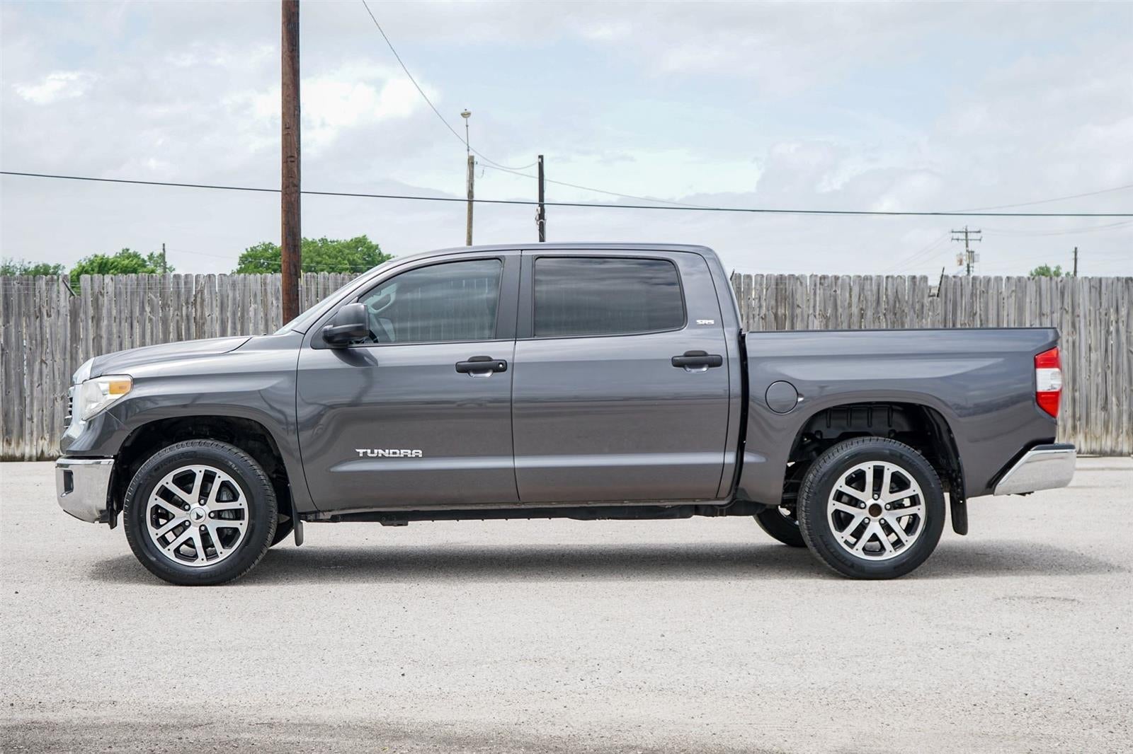 2017 Toyota Tundra SR5