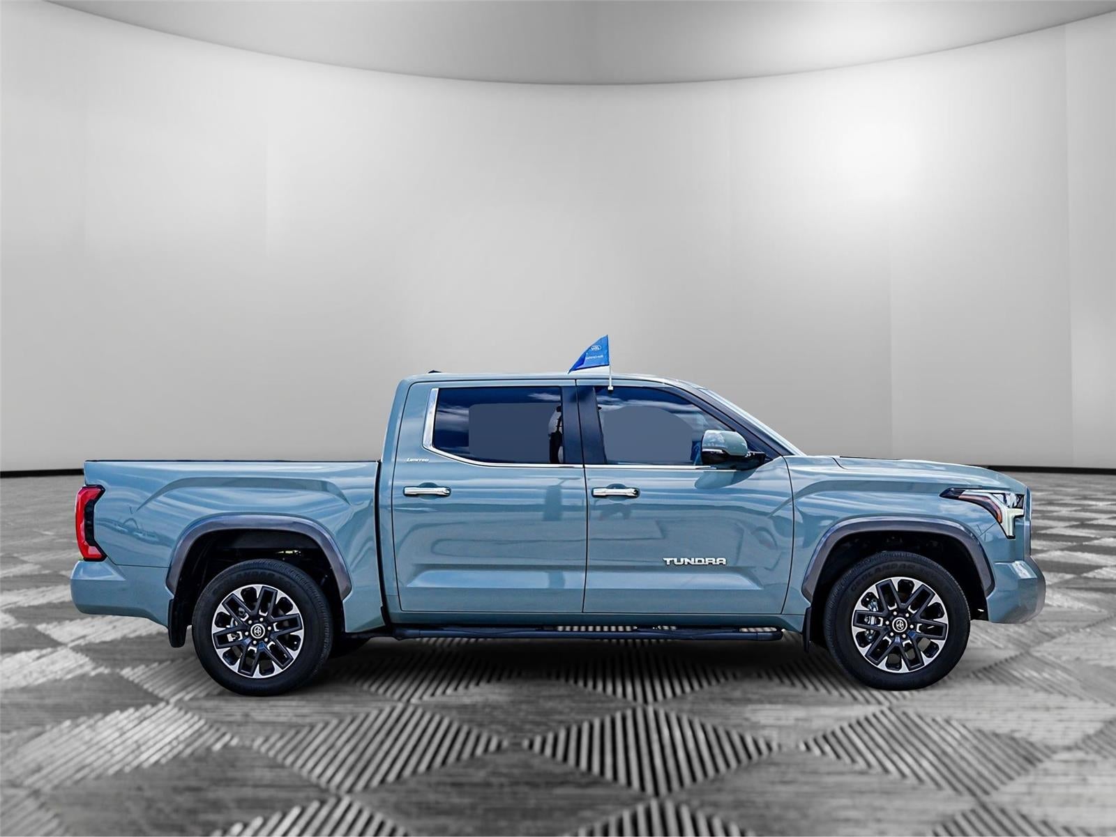 2024 Toyota Tundra Limited HV
