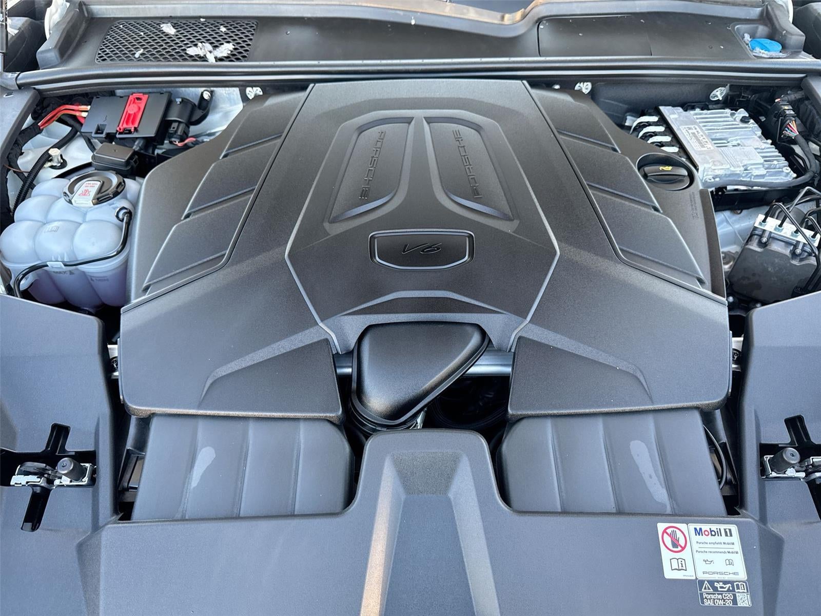 2024 Porsche Cayenne Base