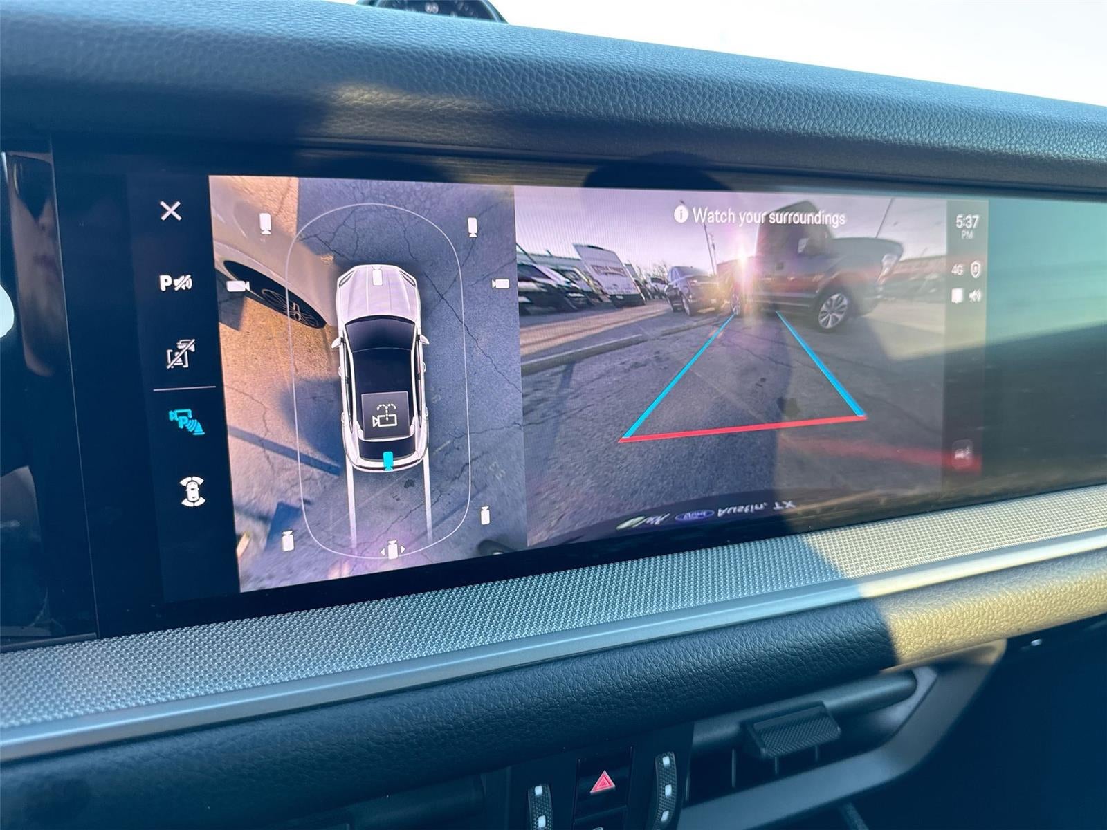 2024 Porsche Cayenne Base