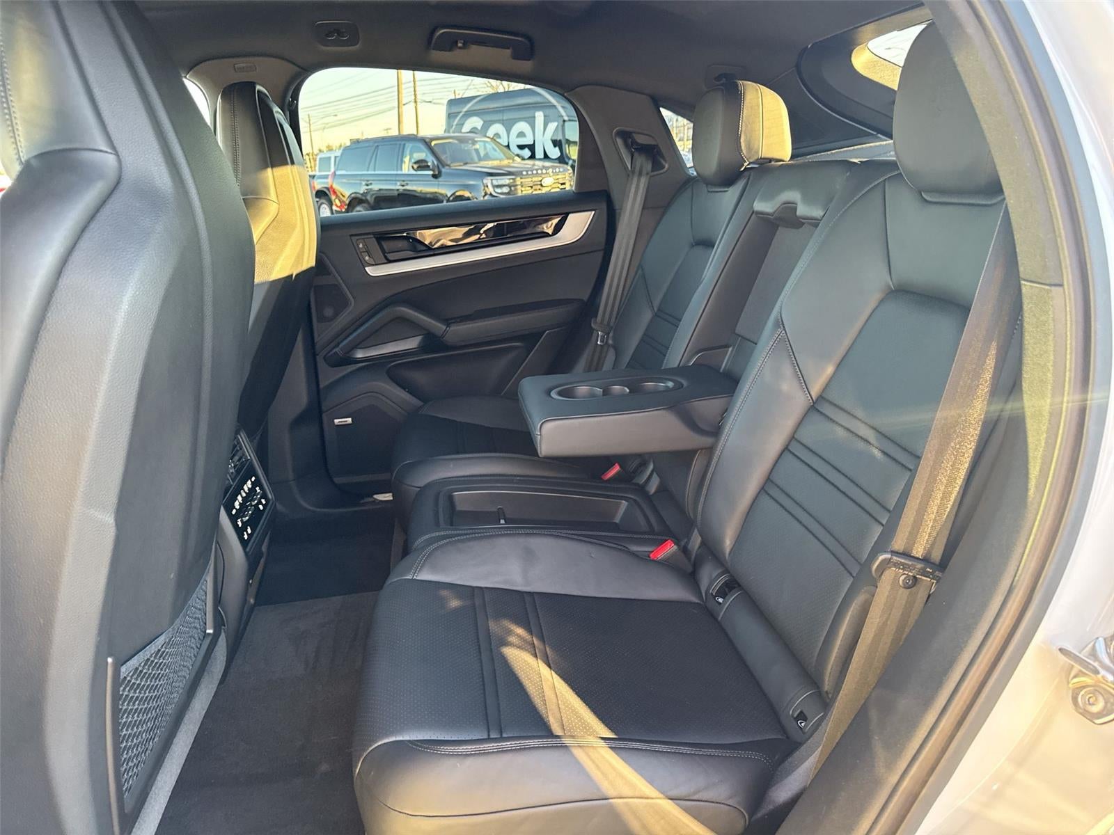 2024 Porsche Cayenne Base