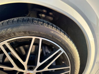 2024 Porsche Cayenne Base