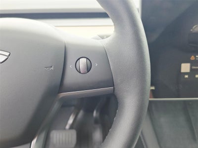 2025 Tesla Model Y Long Range