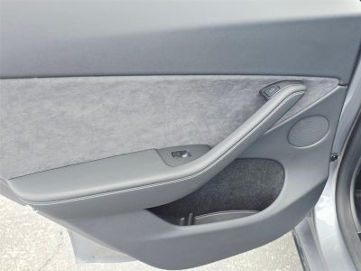 2025 Tesla Model Y Long Range