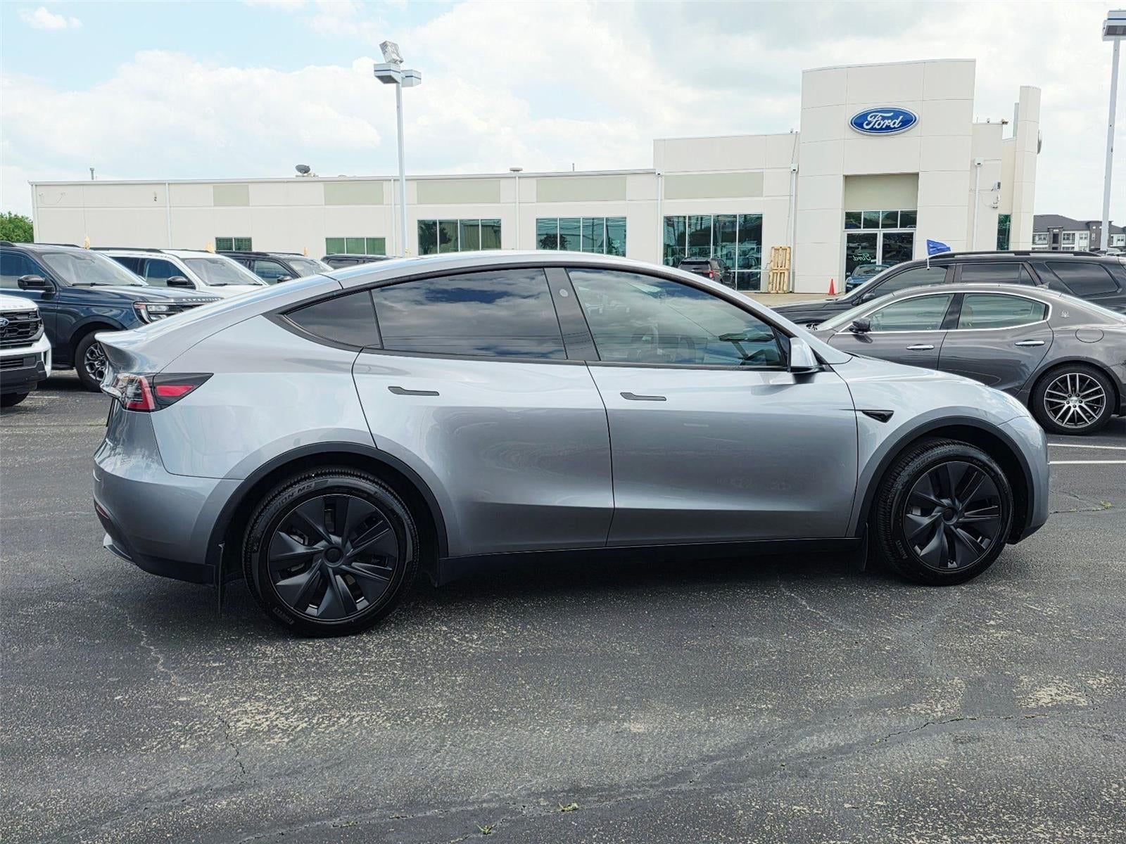 2025 Tesla Model Y Long Range