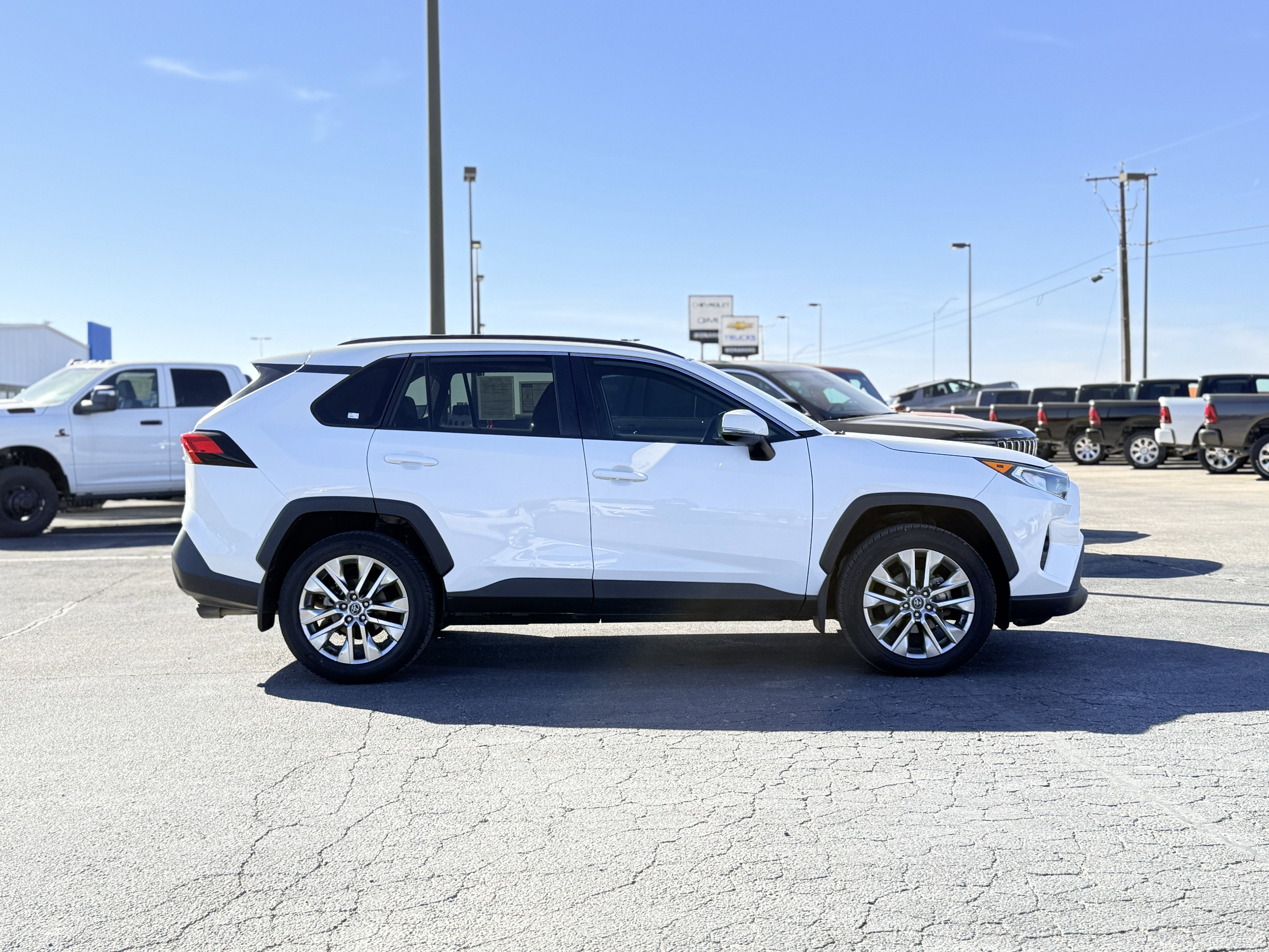 2020 Toyota RAV4 XLE Premium