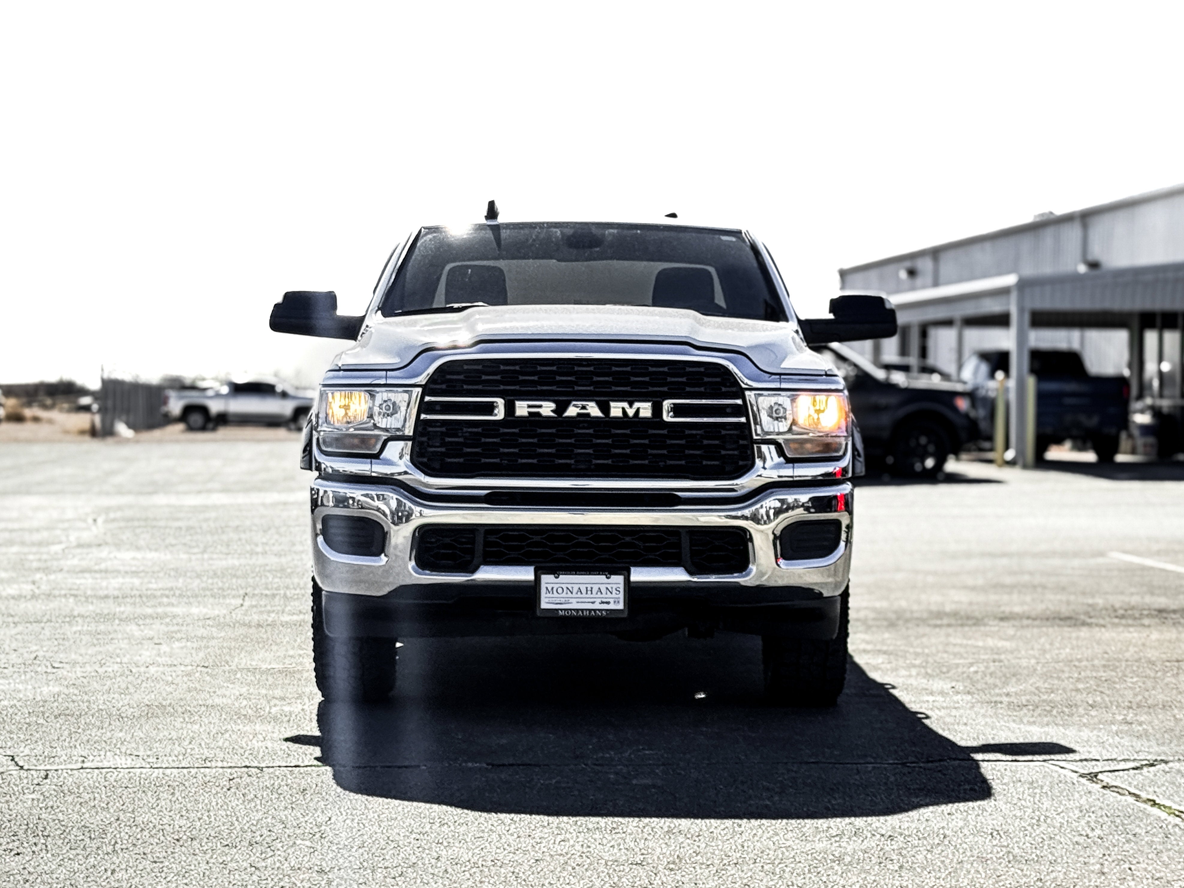 2022 RAM 2500 Big Horn Crew Cab 4x4 6'4' Box